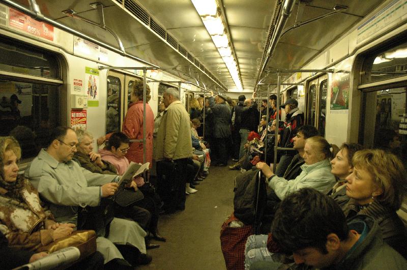 200704-Moskau-102-InDerMetro 